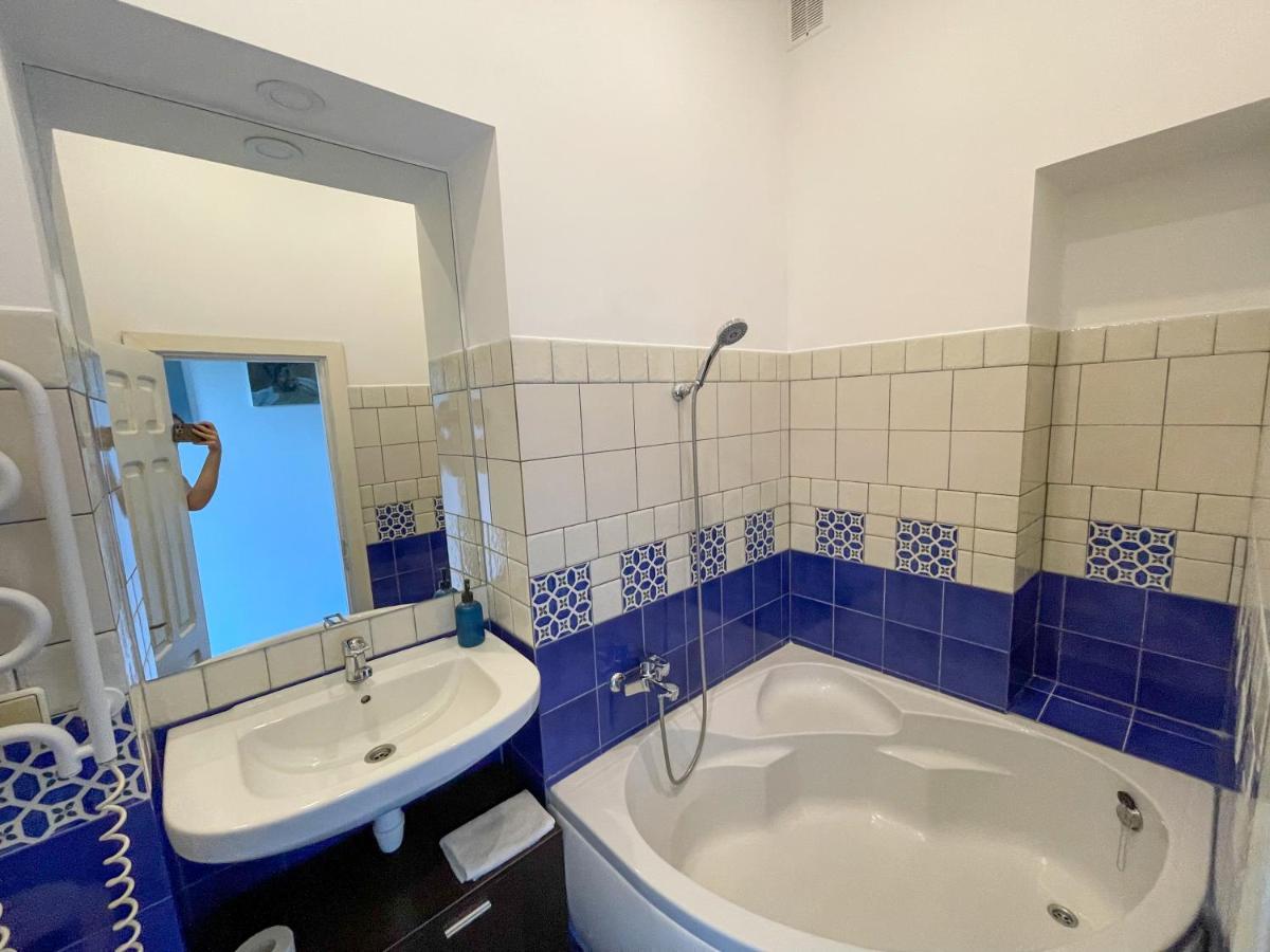 Old Lviv Apartment Extérieur photo